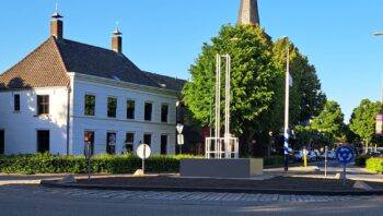 ​​​​De Stoelen van Thijs hebben eindelijk zijn plek in Bakel